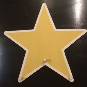 New Pottery Barn Yellow Star Wooden Peg Wall Hooks